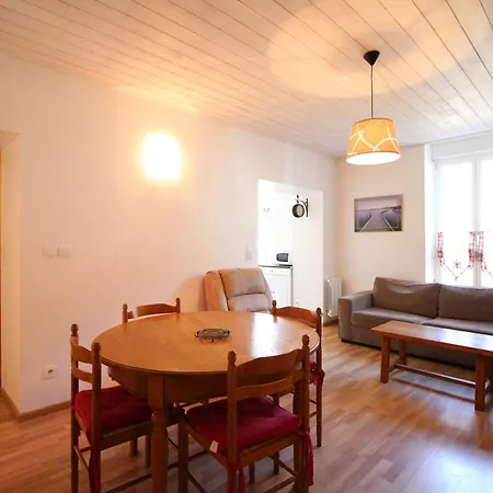 Appartement 55m² centre Mont-Dore, 2 chambres, parking, animaux admis - FR-1-415-194 Апартаменты